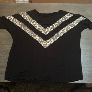 Short sleeve black shirt